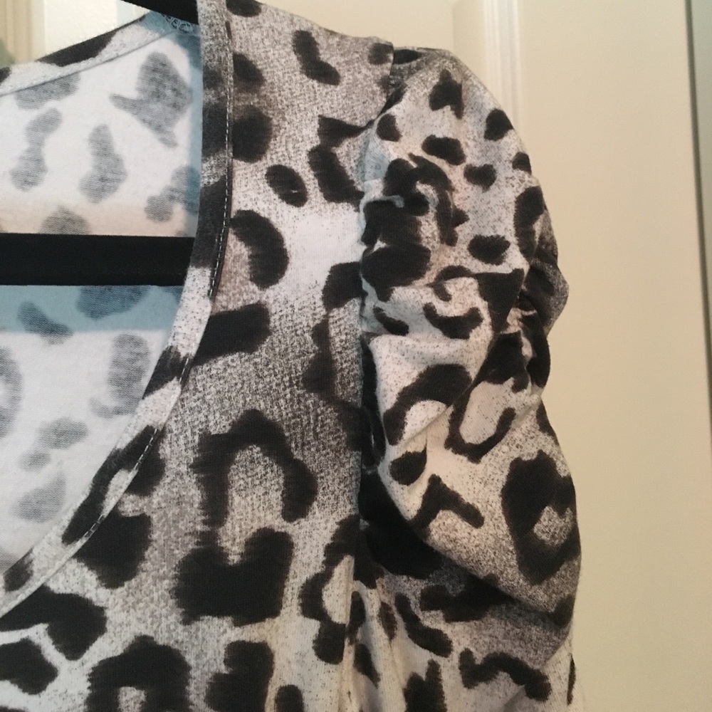 Dress - Picture 3 of 4