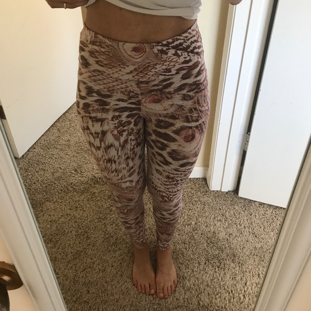 Animal print leggings