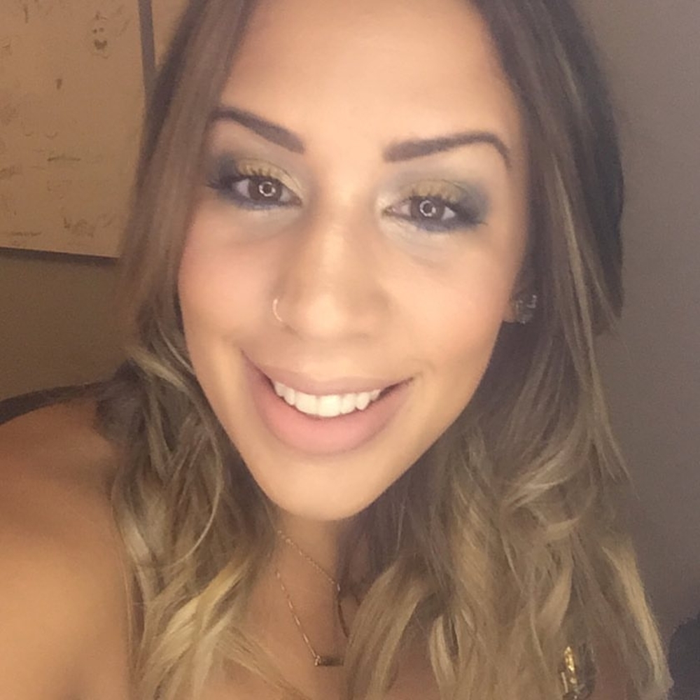 Meet your Posher, Vanessa