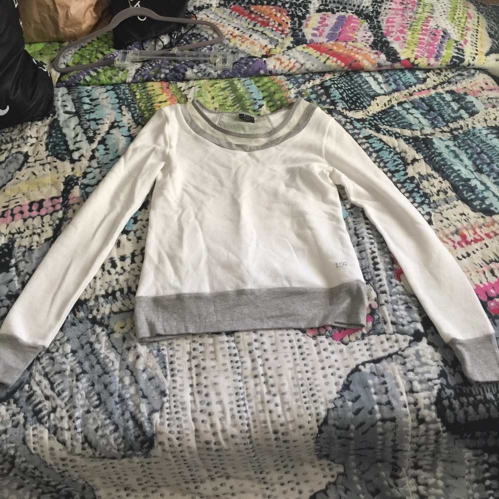 Super cute sweatshirt