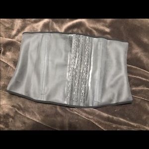 Waist Trainer