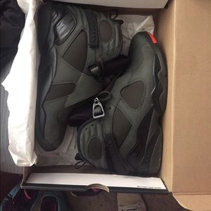 Take flight 8s