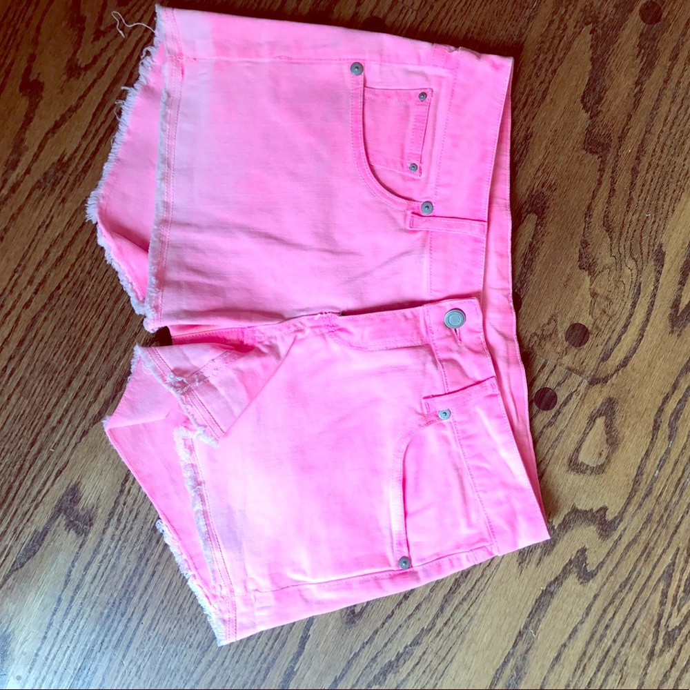 Cute bright pink Mango shorts