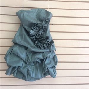 Beautiful olive green dress for night out.