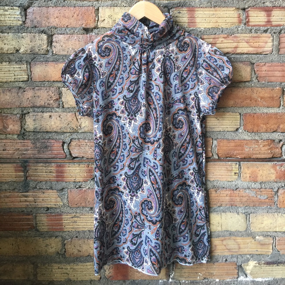 ZARA Paisley print mock neck 🔑hole cap sleeve top