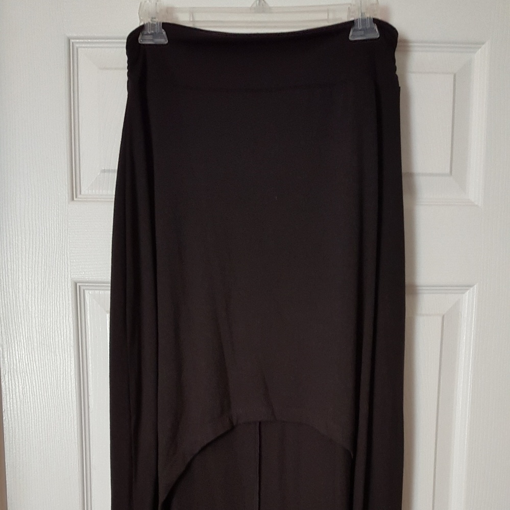 High low black skirt