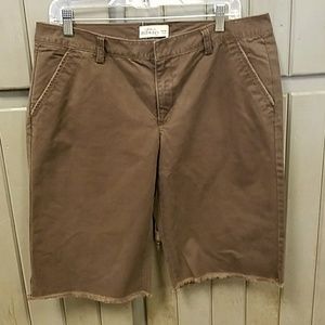 Bermuda  medium brown twill