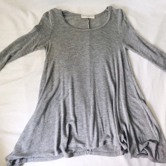 Gray Quarter Sleeve Dress Project Social Tee - Picture 1 of 2