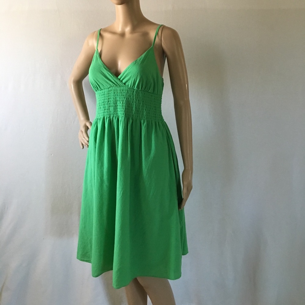 EmEraLd grEen dResS - Picture 3 of 13