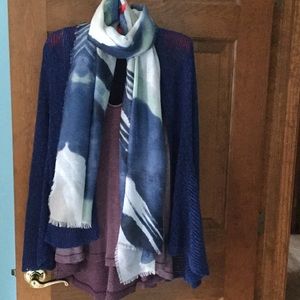 Eileen Fisher light weight swing sweater size S.