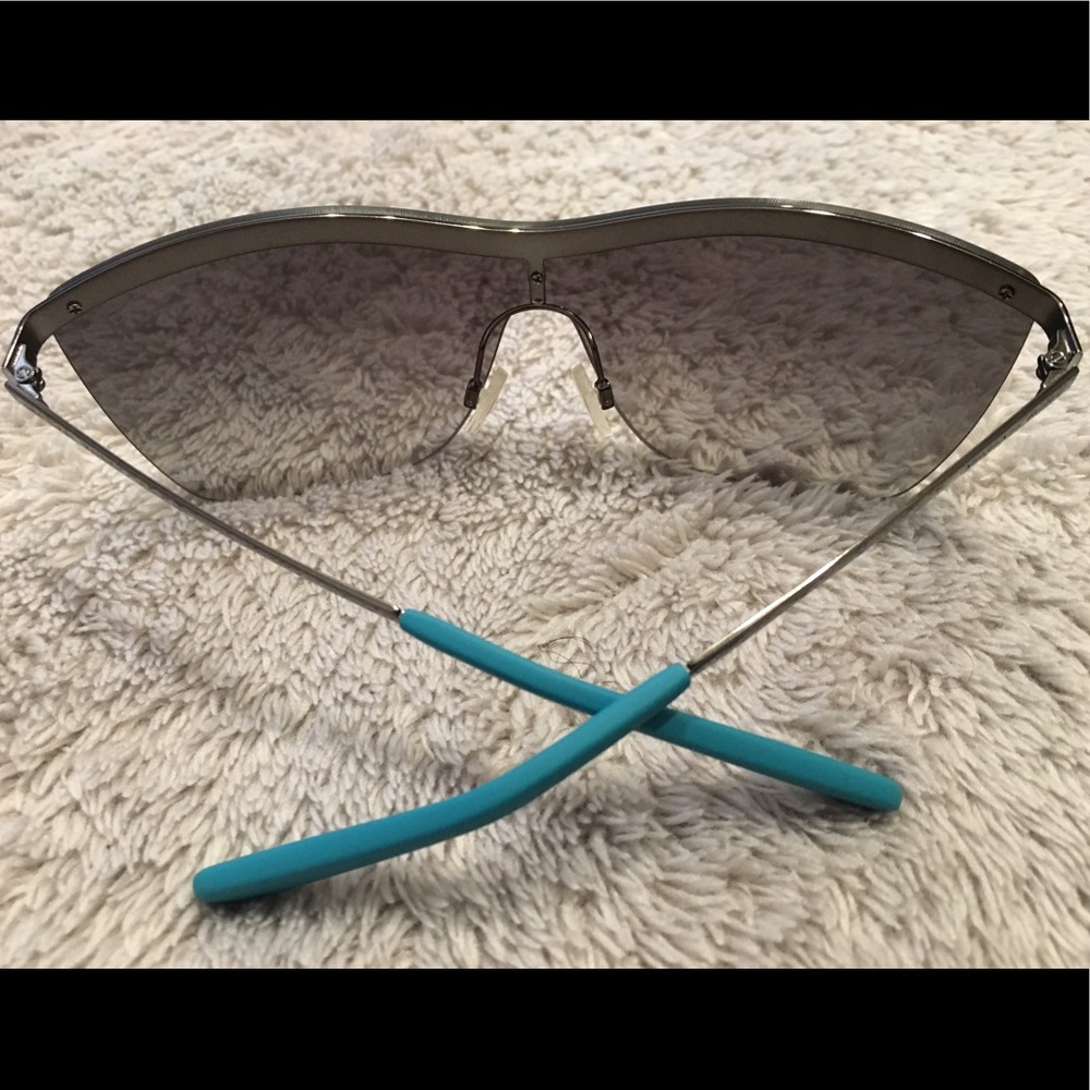 MICHAEL KORS sunglasses - Picture 2 of 4