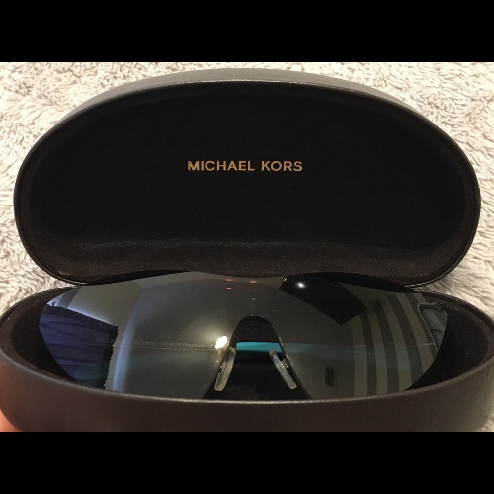 MICHAEL KORS sunglasses - Picture 4 of 4