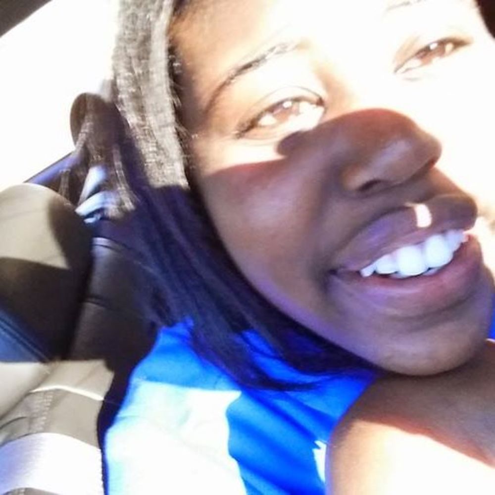 Meet your Posher, Mia