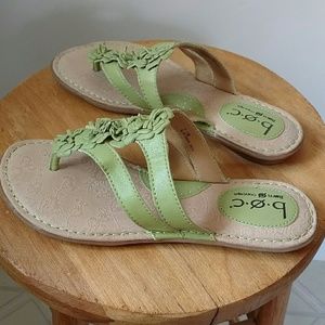 Born concept sandals size 7