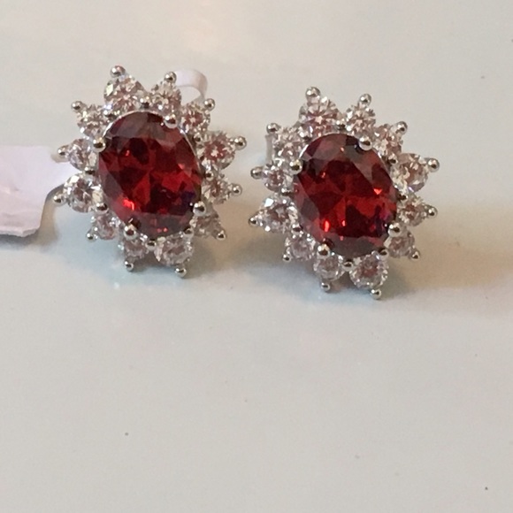 Dark Garnet and white sapphire earrings - Picture 1 of 4