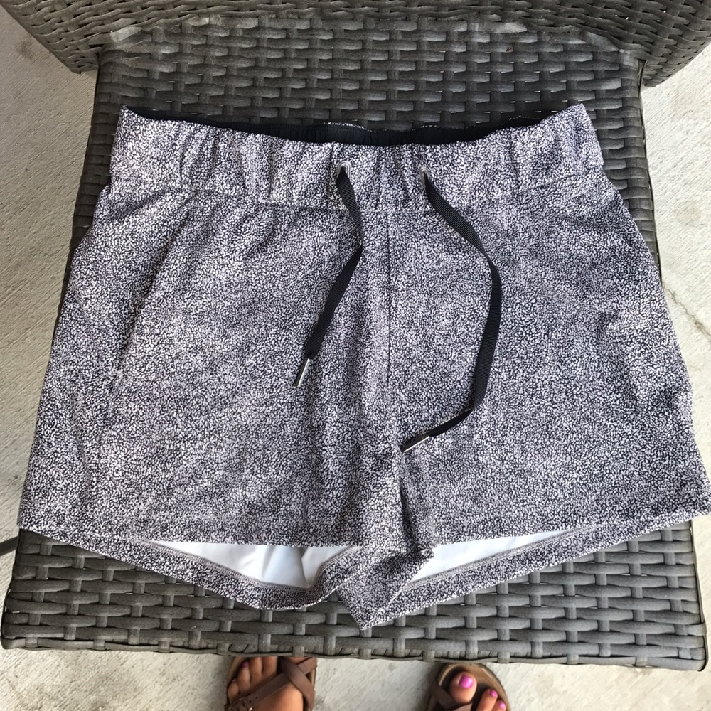 New without tags On The Fly Shorts Lululemon