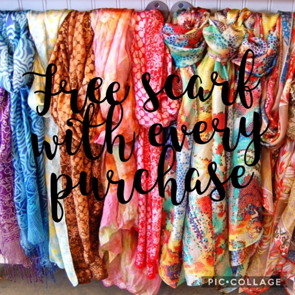 🍒Free scarf with every purchase 🍒
