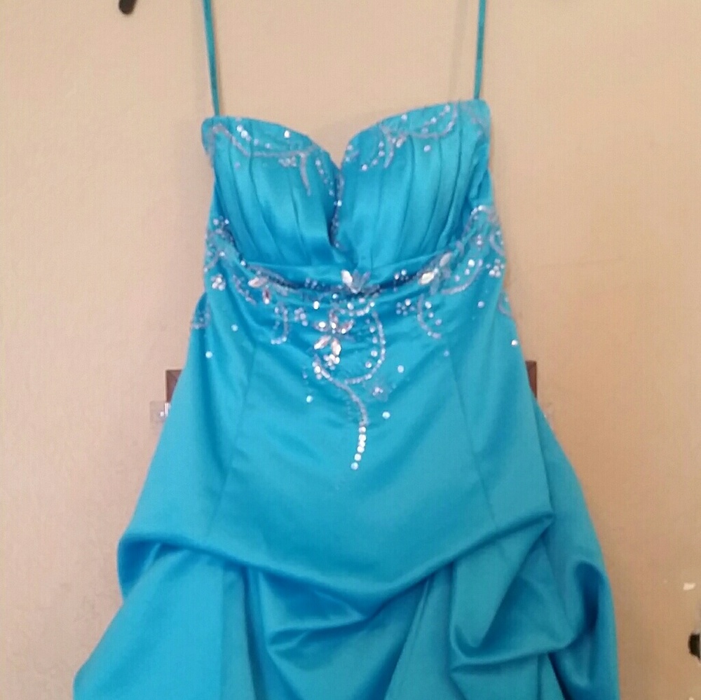Blue Strapless Prom Dress