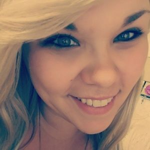 Meet your Posher, Kaci