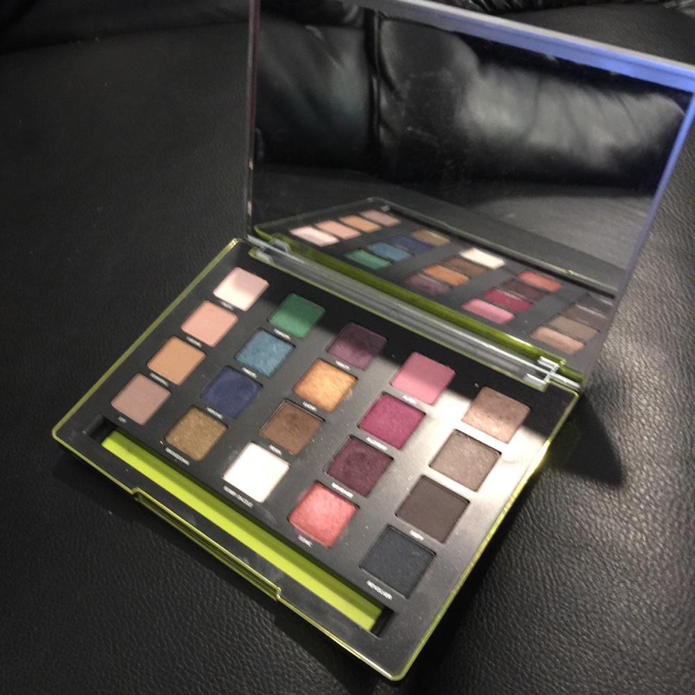 Urban decay vice used