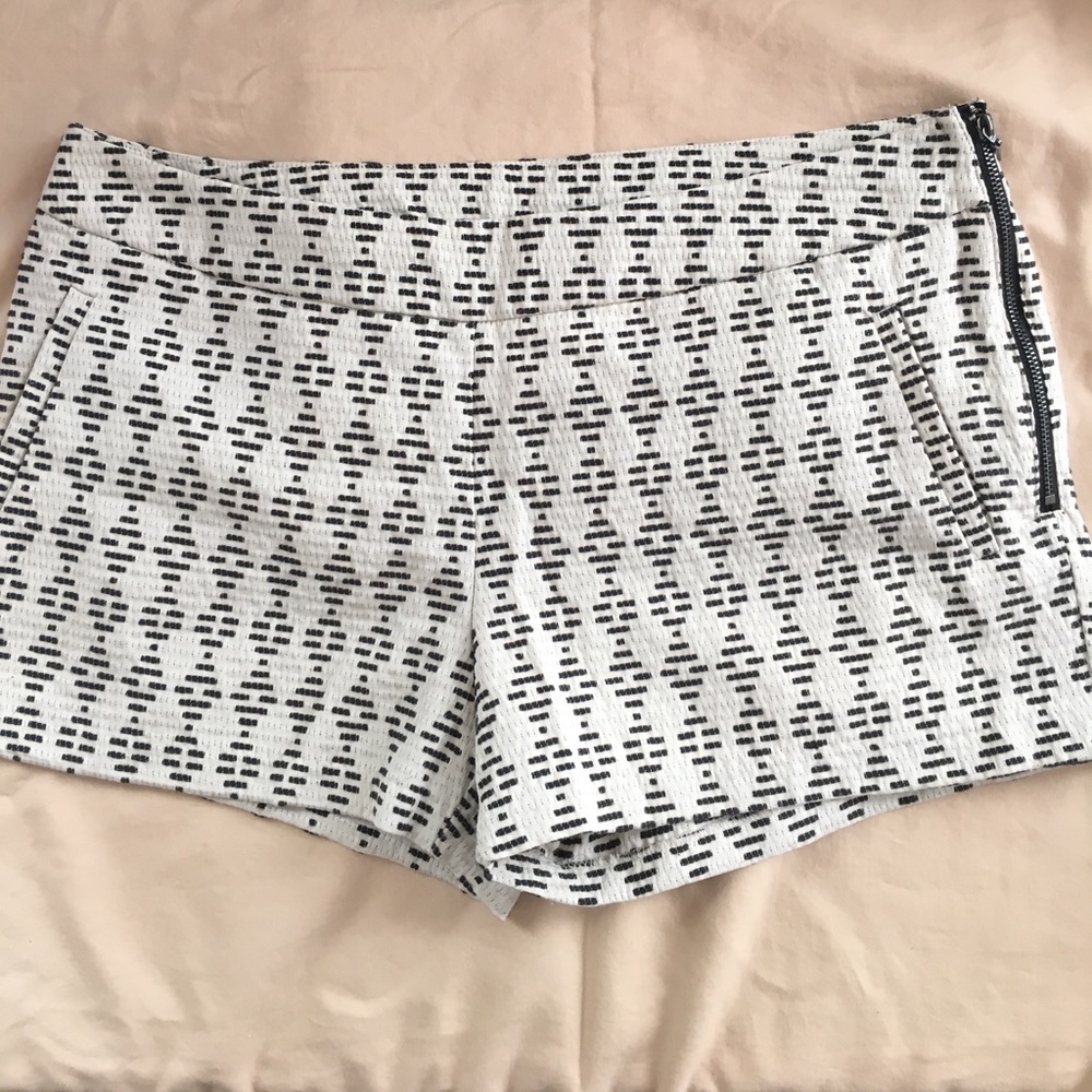 Kensie shorts!