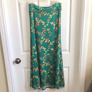 LuLaRoe flowered print maxi skirt