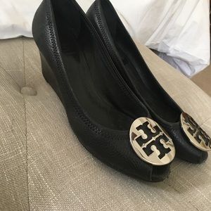 Tory Bruch wedges