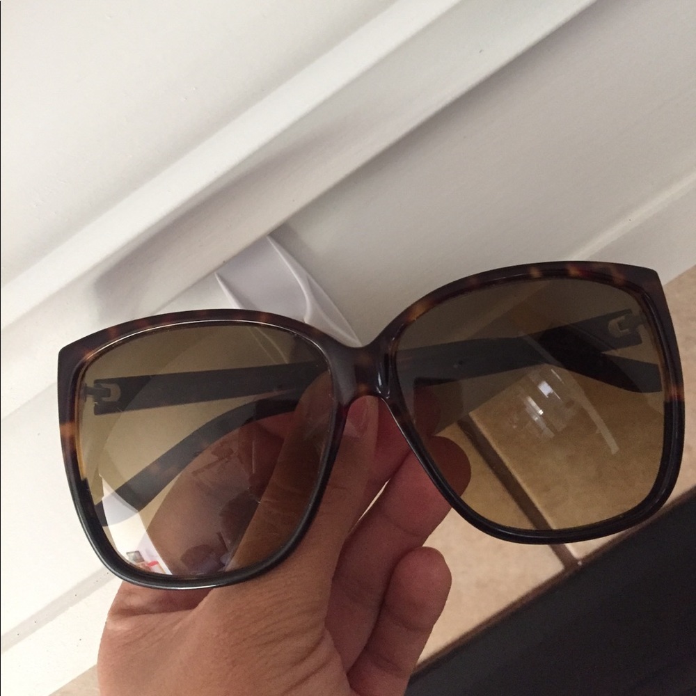 SALE!! AUTHENTIC Tom Ford Lydia Sunglasses