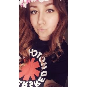 Meet your Posher, Devyn