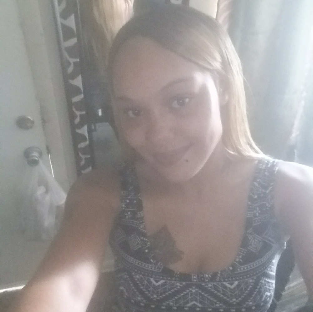 Meet your Posher, Takeisha
