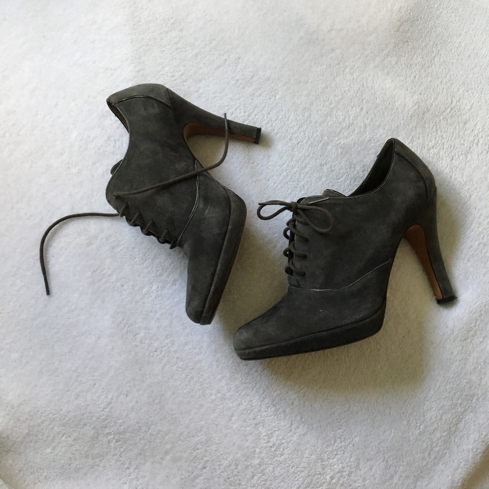 Circa Joan & David 'Sage' Gray Suede Oxfords