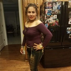 Meet your Posher, Dolores