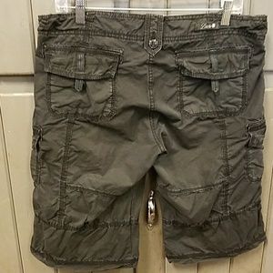 Lucky Brand mid rise easy fit cargo short