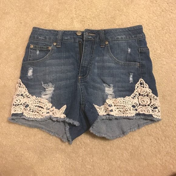 High waisted jean shorts - Picture 1 of 2