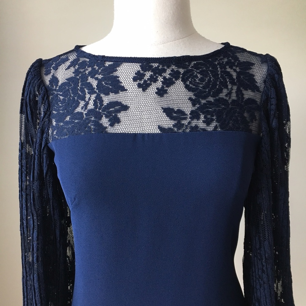 Pleated lace sleeve shift dress SOLD - Picture 2 of 5