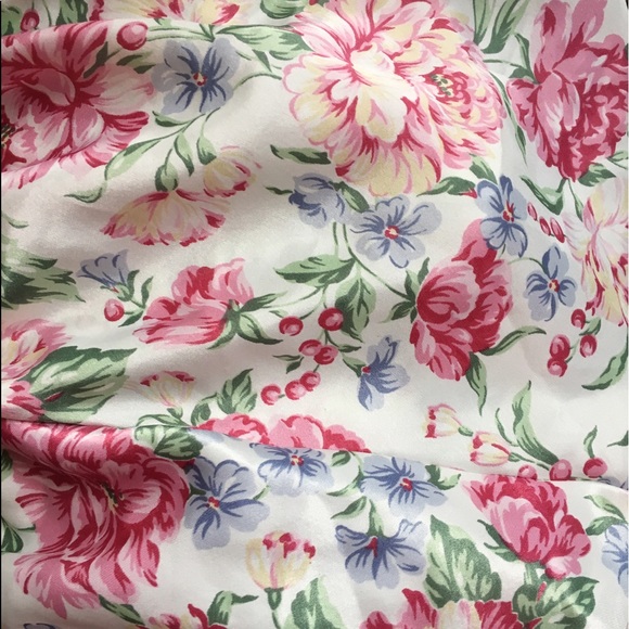 Linda Bis nightwear - Picture 4 of 6