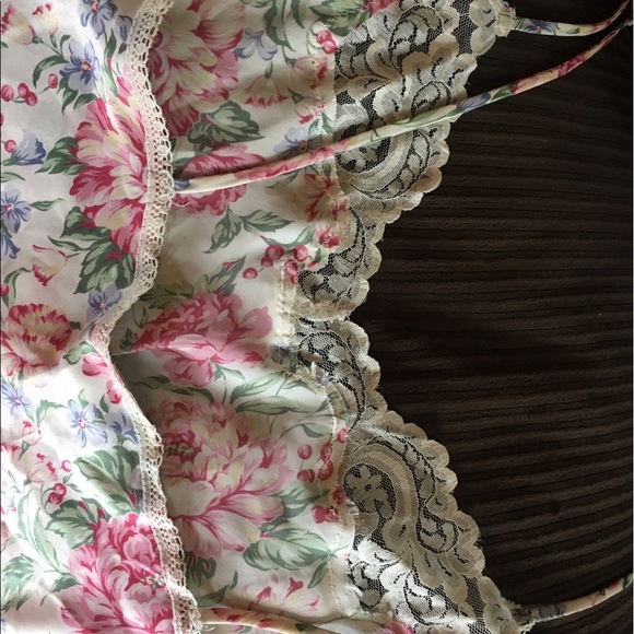 Linda Bis nightwear - Picture 6 of 6