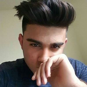 Meet your Posher, Agha