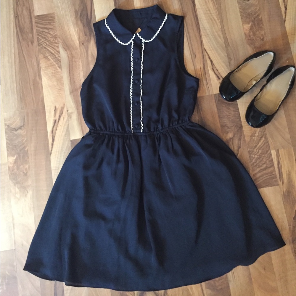 Button-up black dress