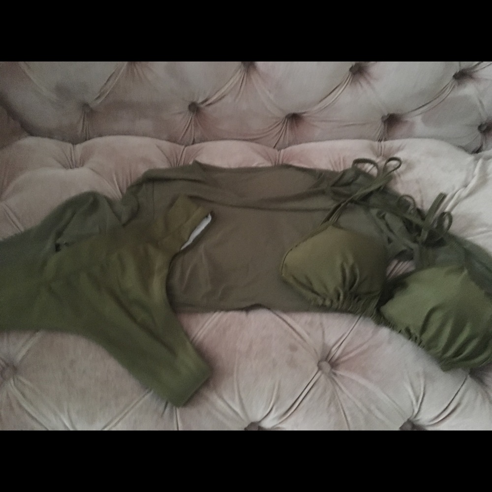 New Arrival! ๐ Army Green 3-piece Bikini๐ - Picture 7 of 7