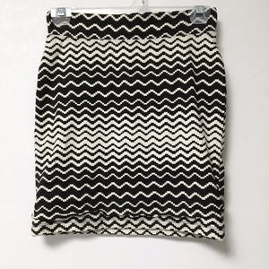 Forever 21 Zig Zag Bodycon Skirt