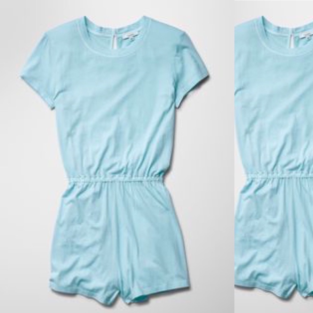 NWOT Aritzia Talula Edgemont Romper Small Blue