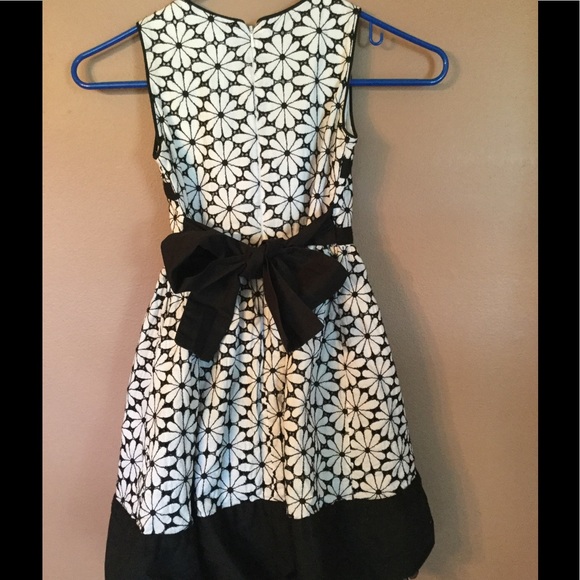 The Children’s Place Pretty Girls Dress - Picture 5 of 5