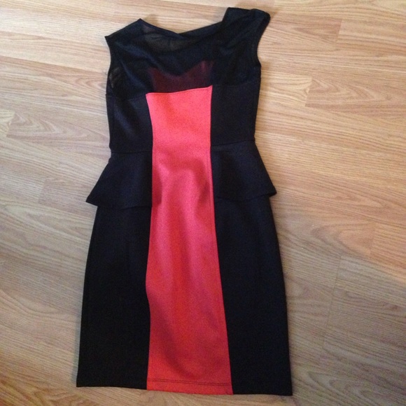 Dress - Picture 2 of 2