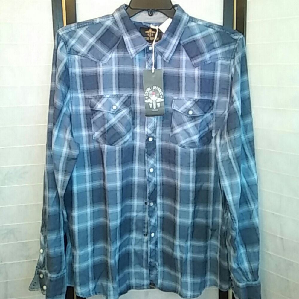 Men's button down light flannel