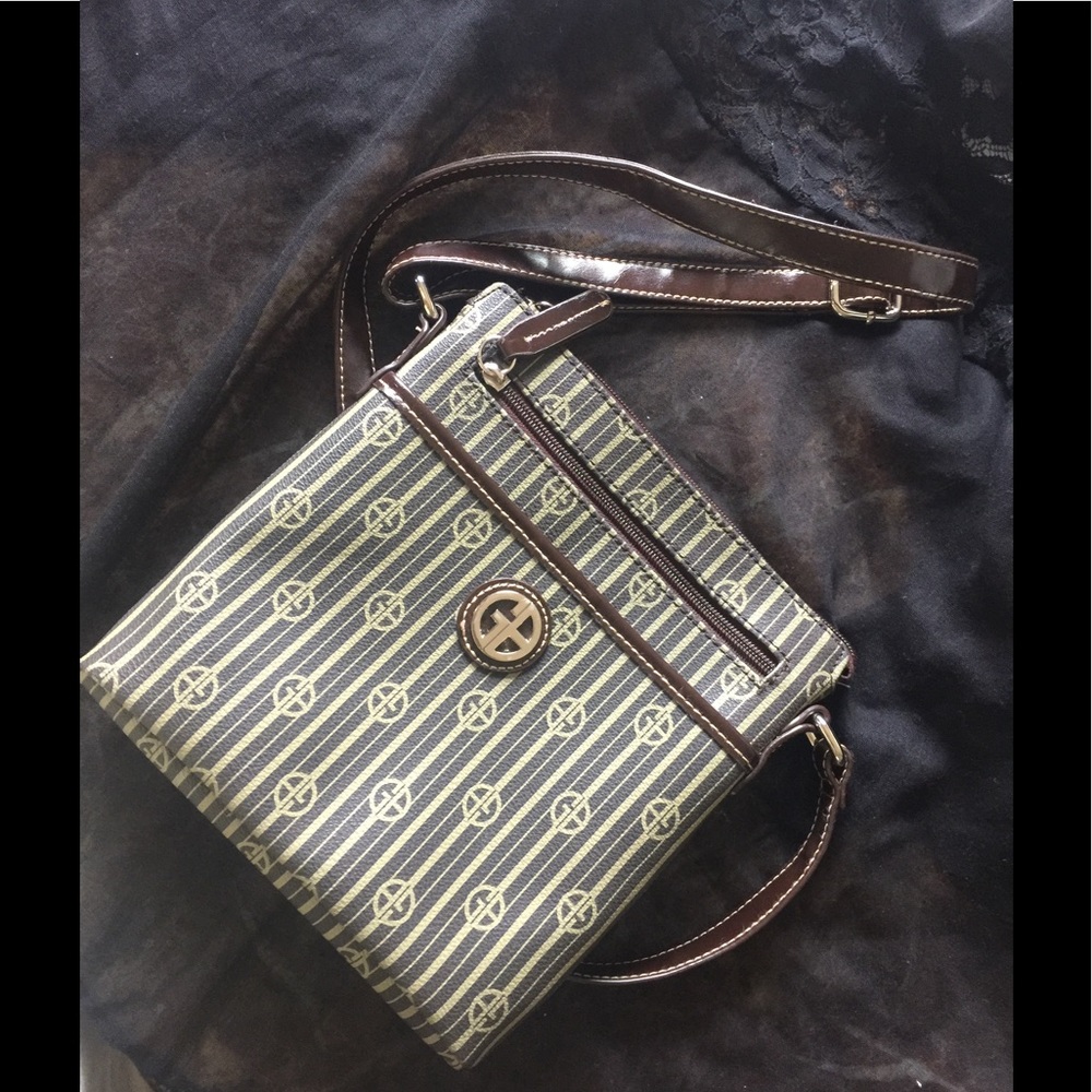 Genuine Giani Bernini Crossbody