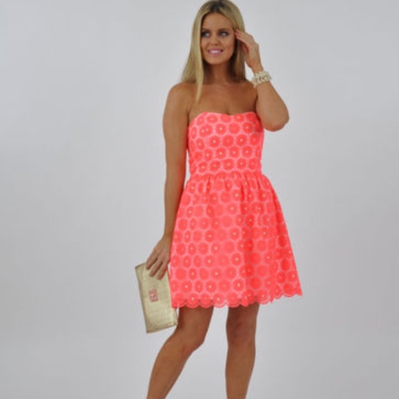 Lilly Pulitzer Dresses & Skirts - Lilly Pulitzer // Peyton Dress in Feista Pink