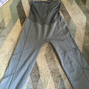 Maternity active leggings