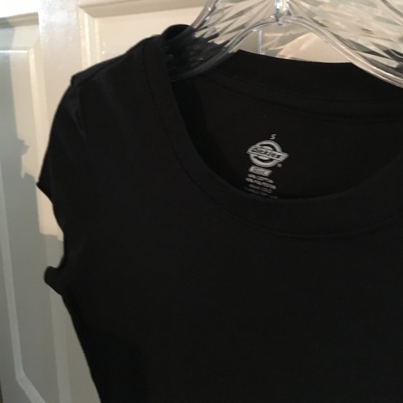 Girls cap sleeve Tshirt. Plain black. - Picture 3 of 4