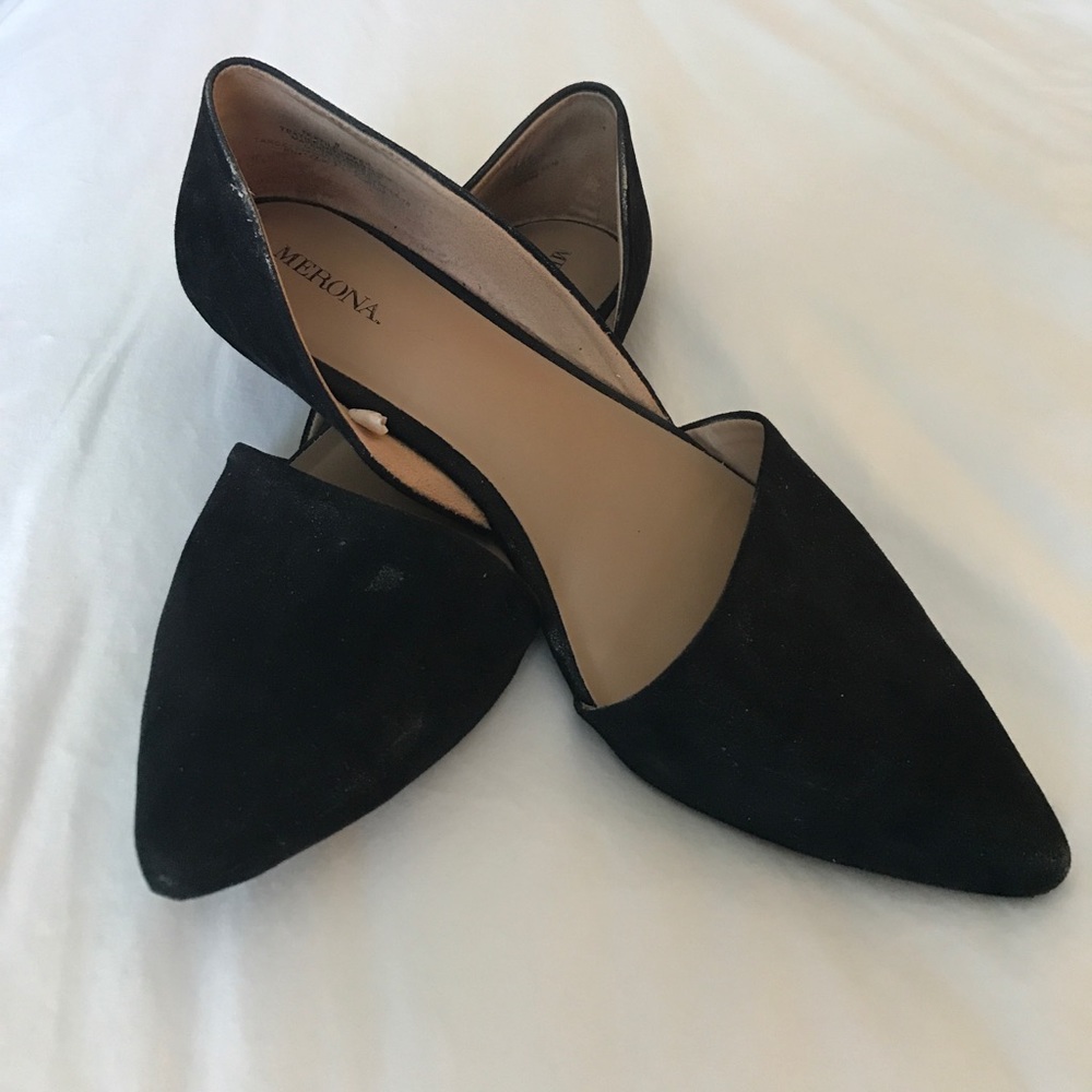 Black Pointy Flats